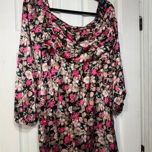 Pink Lily Smell the Roses Romper Women’s size Medium